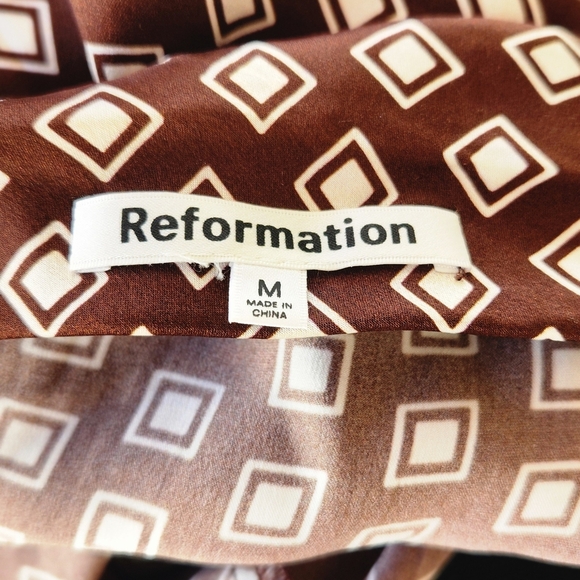 Reformation Spritz Diamond-Print Strapless Silk-Satin Top - Picture 3 of 4